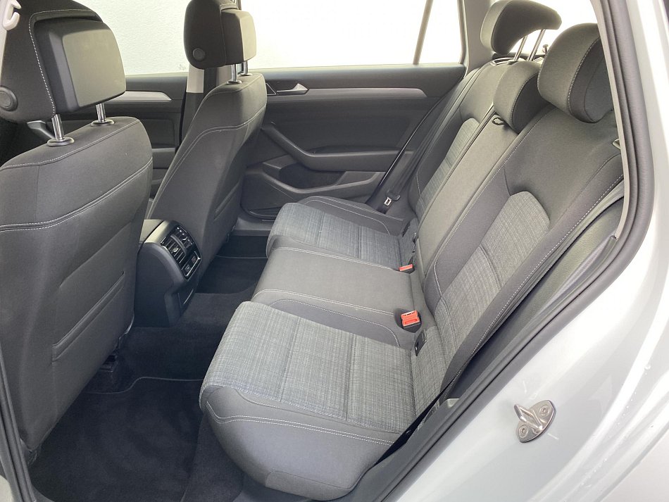 Volkswagen Passat 2.0 TDi Business