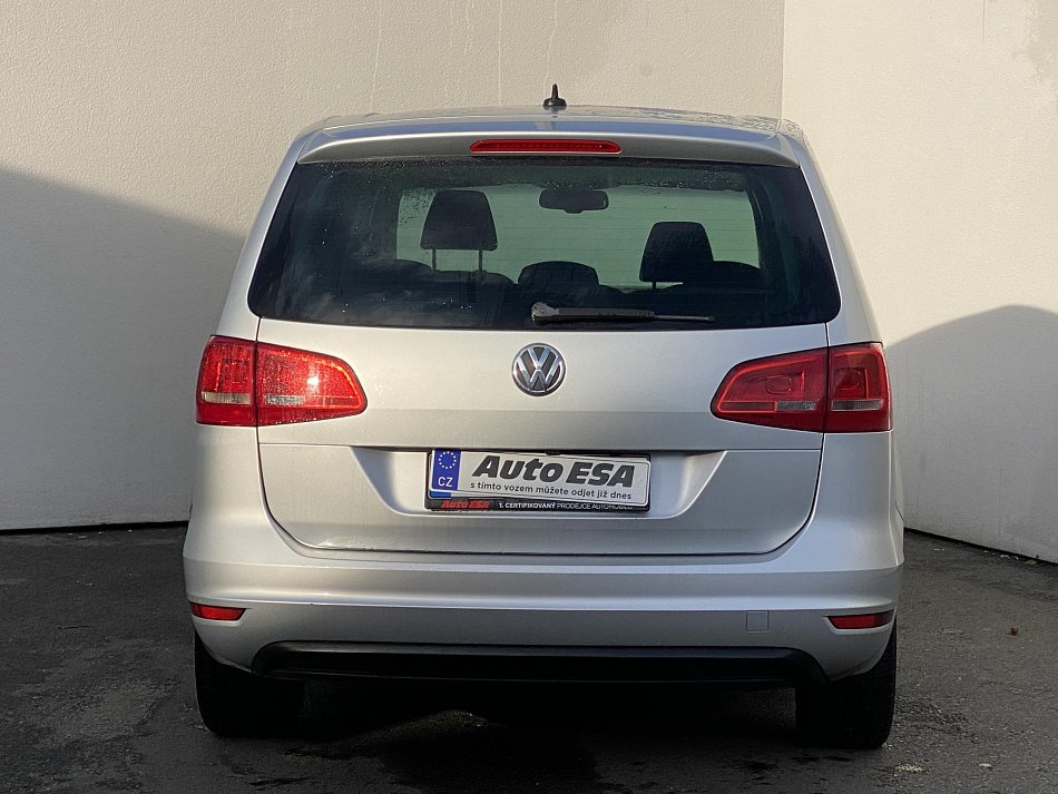 Volkswagen Sharan 2.0 TDi 