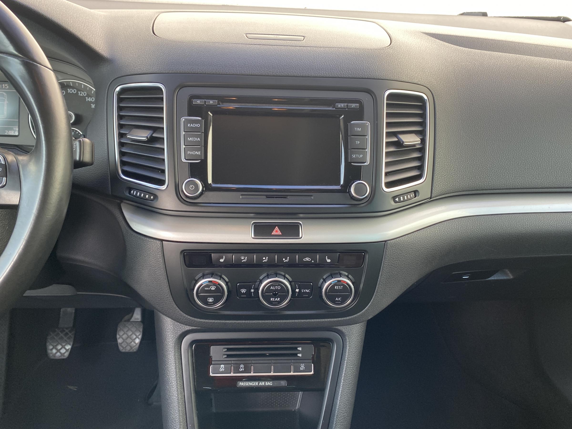 Volkswagen Sharan, 2013 - pohled č. 12