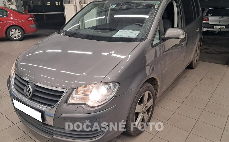 Volkswagen Touran 2.0 TDI 