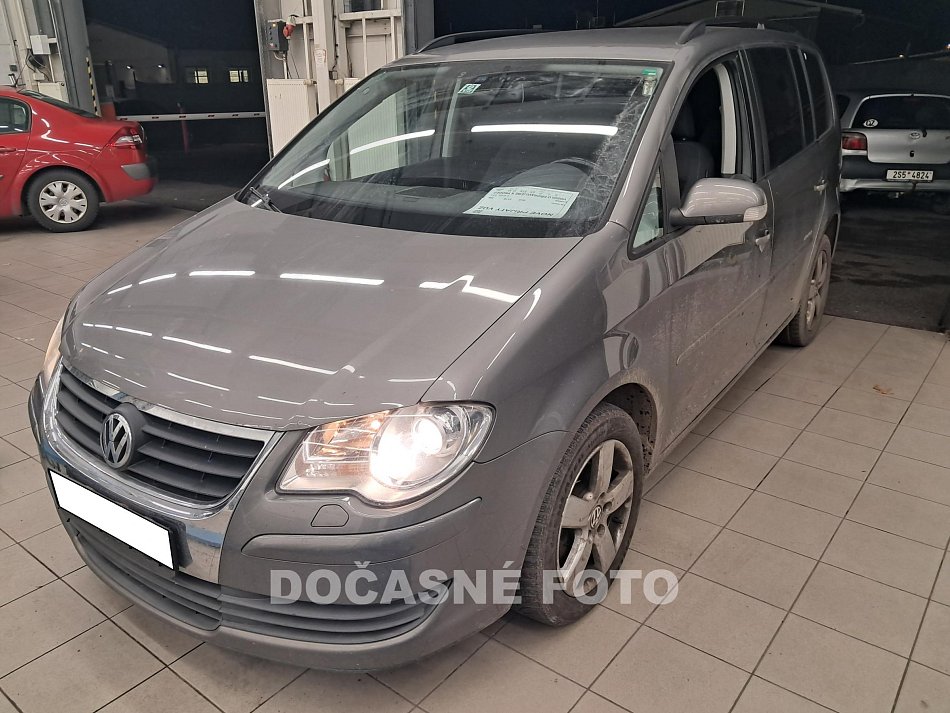 Volkswagen Touran 2.0 TDI 