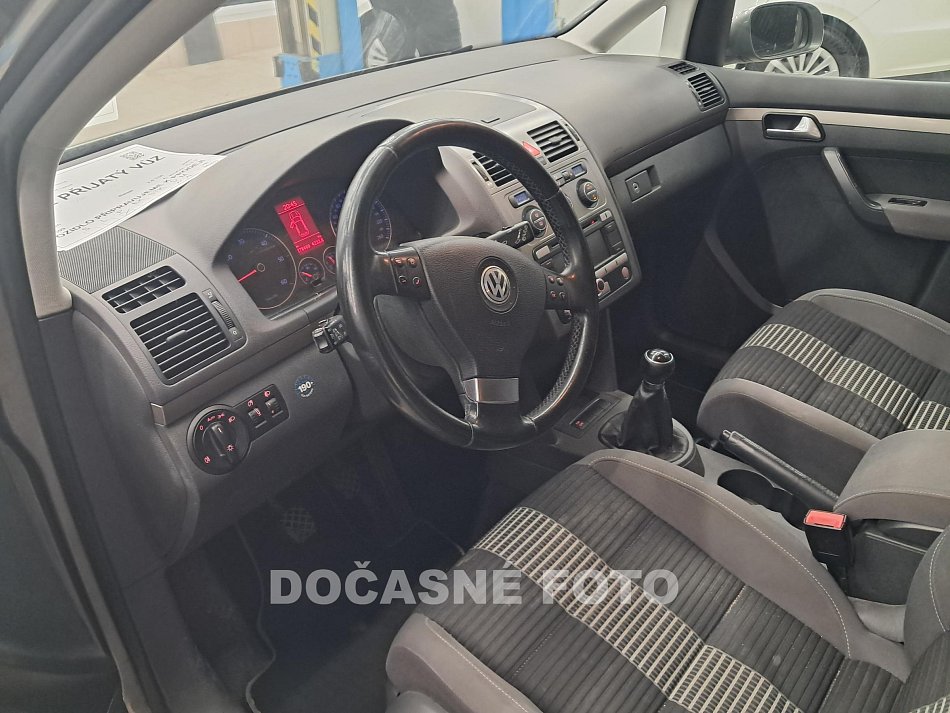 Volkswagen Touran 2.0 TDI 