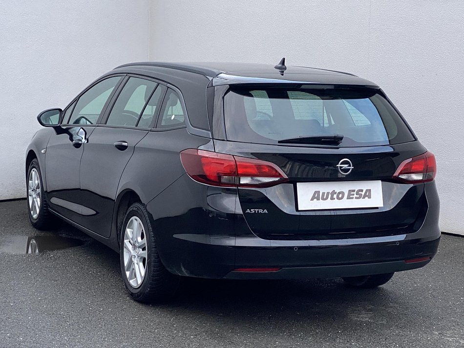 Opel Astra 1.6 CDTi 