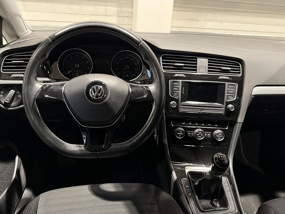Volkswagen Golf 1.2 TSI 