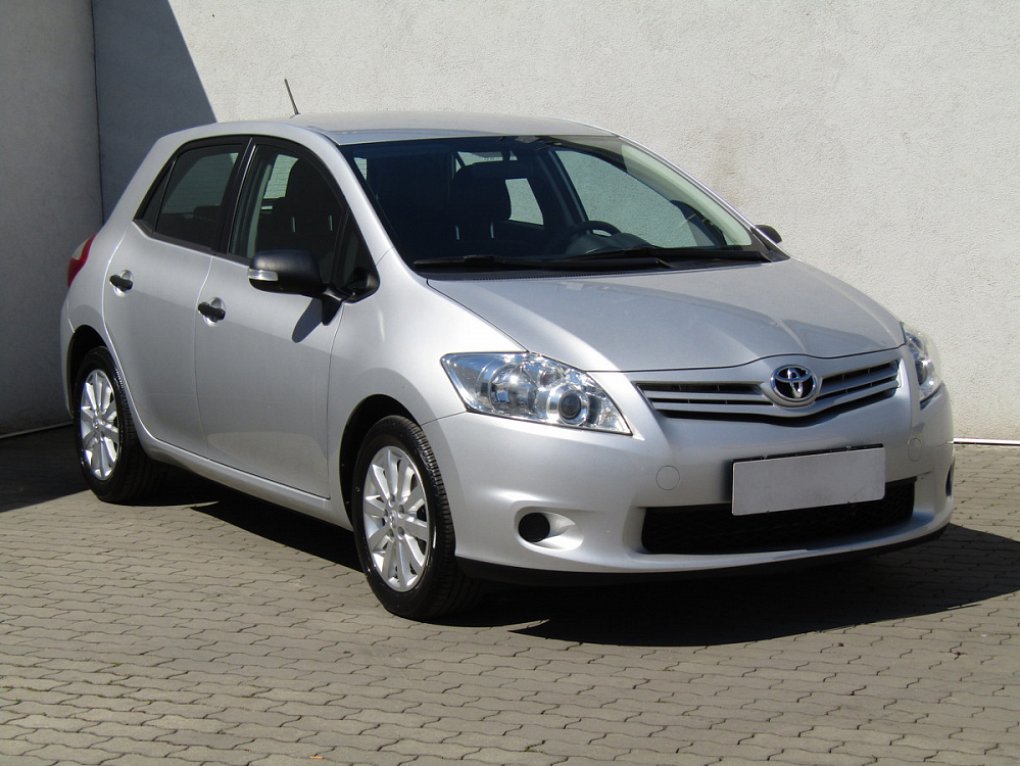 Toyota Auris 1.6 i 