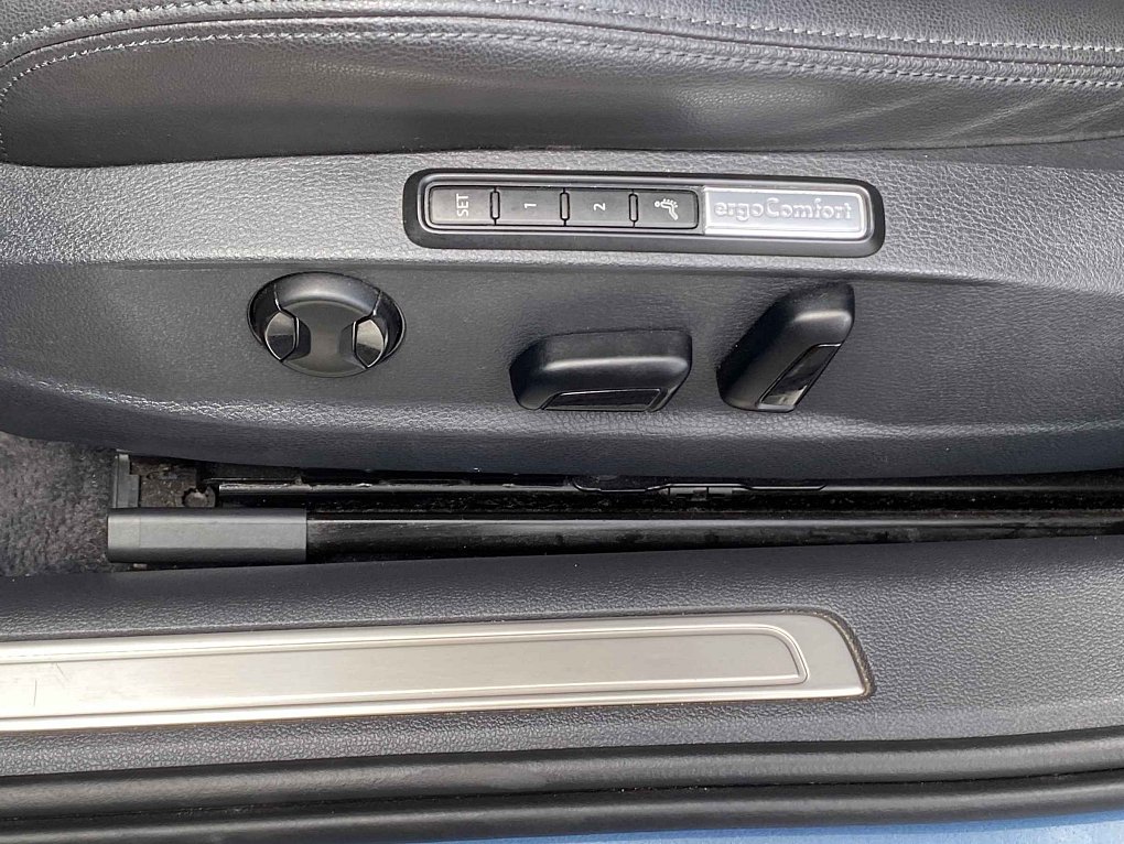 Volkswagen Passat 2.0 TDi Highline