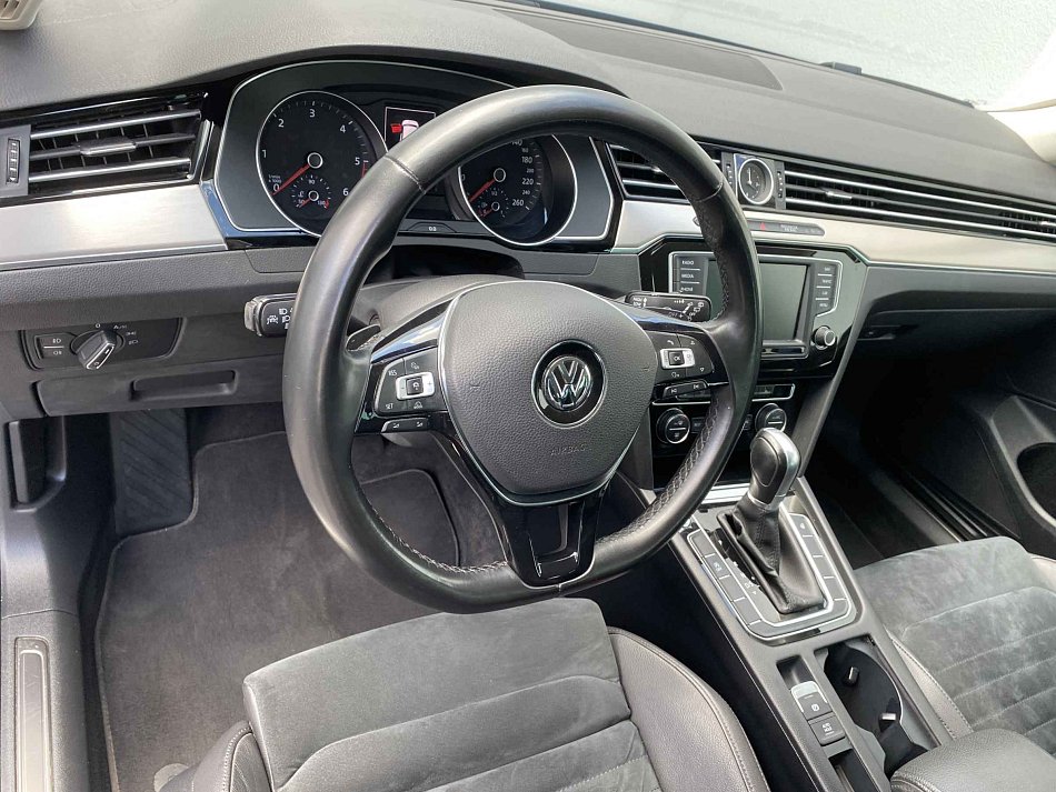 Volkswagen Passat 2.0 TDi Highline