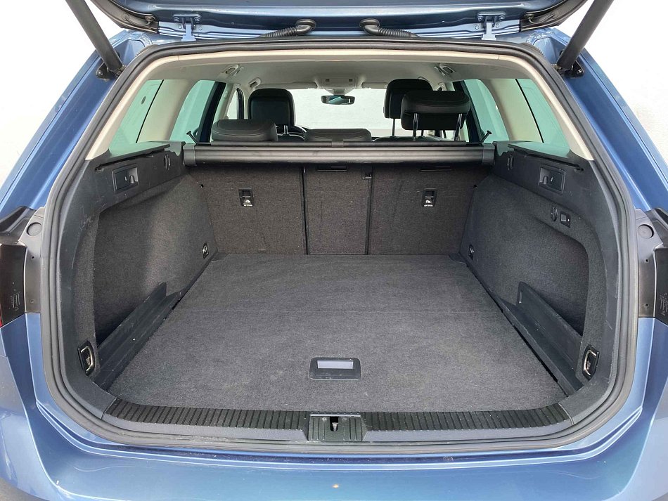 Volkswagen Passat 2.0 TDi Highline
