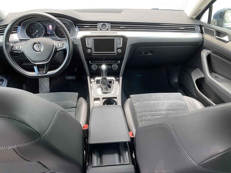 Volkswagen Passat 2.0 TDi Highline