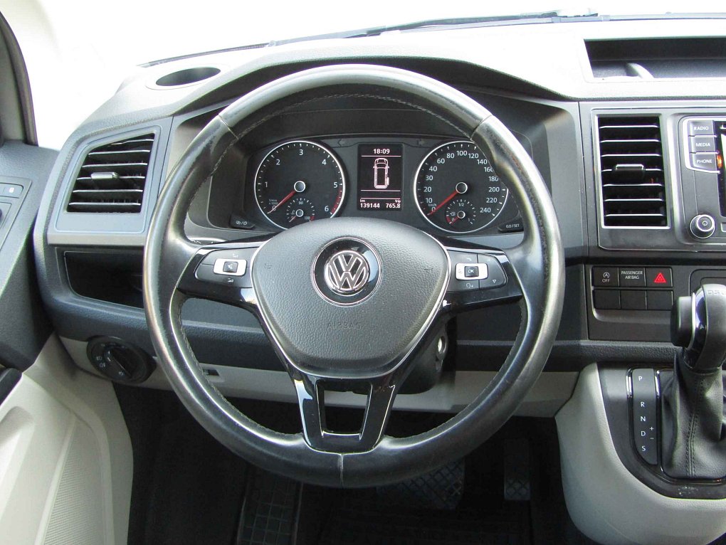 Volkswagen Transporter 2.0TDi  8míst