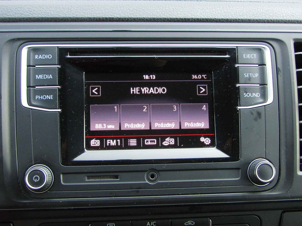 Volkswagen Transporter 2.0TDi  8míst