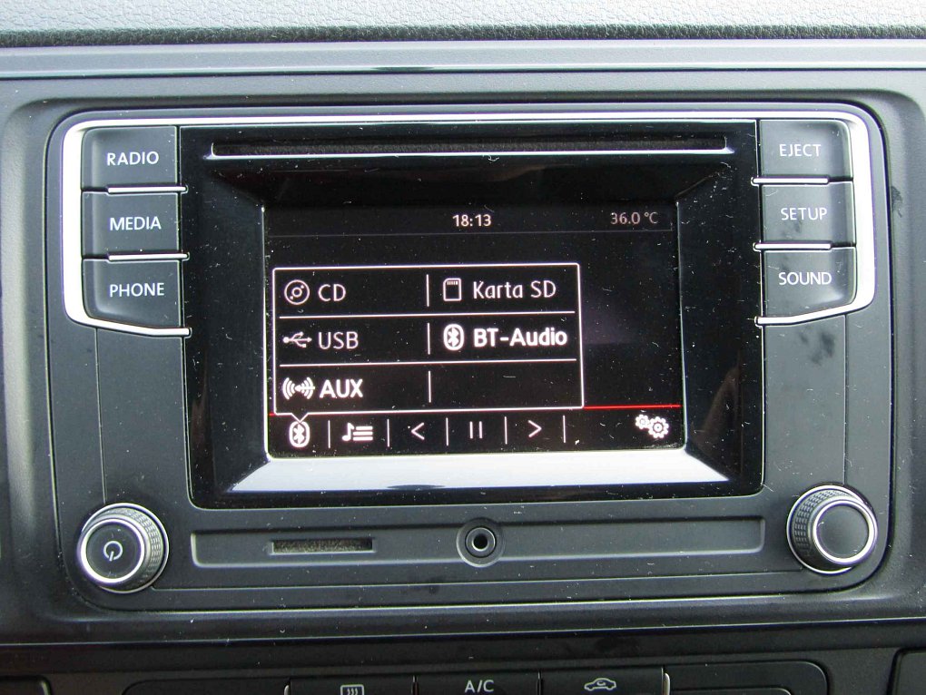 Volkswagen Transporter 2.0TDi  8míst