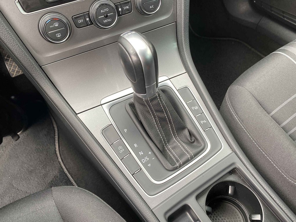 Volkswagen Golf 1.6 TDi Lounge