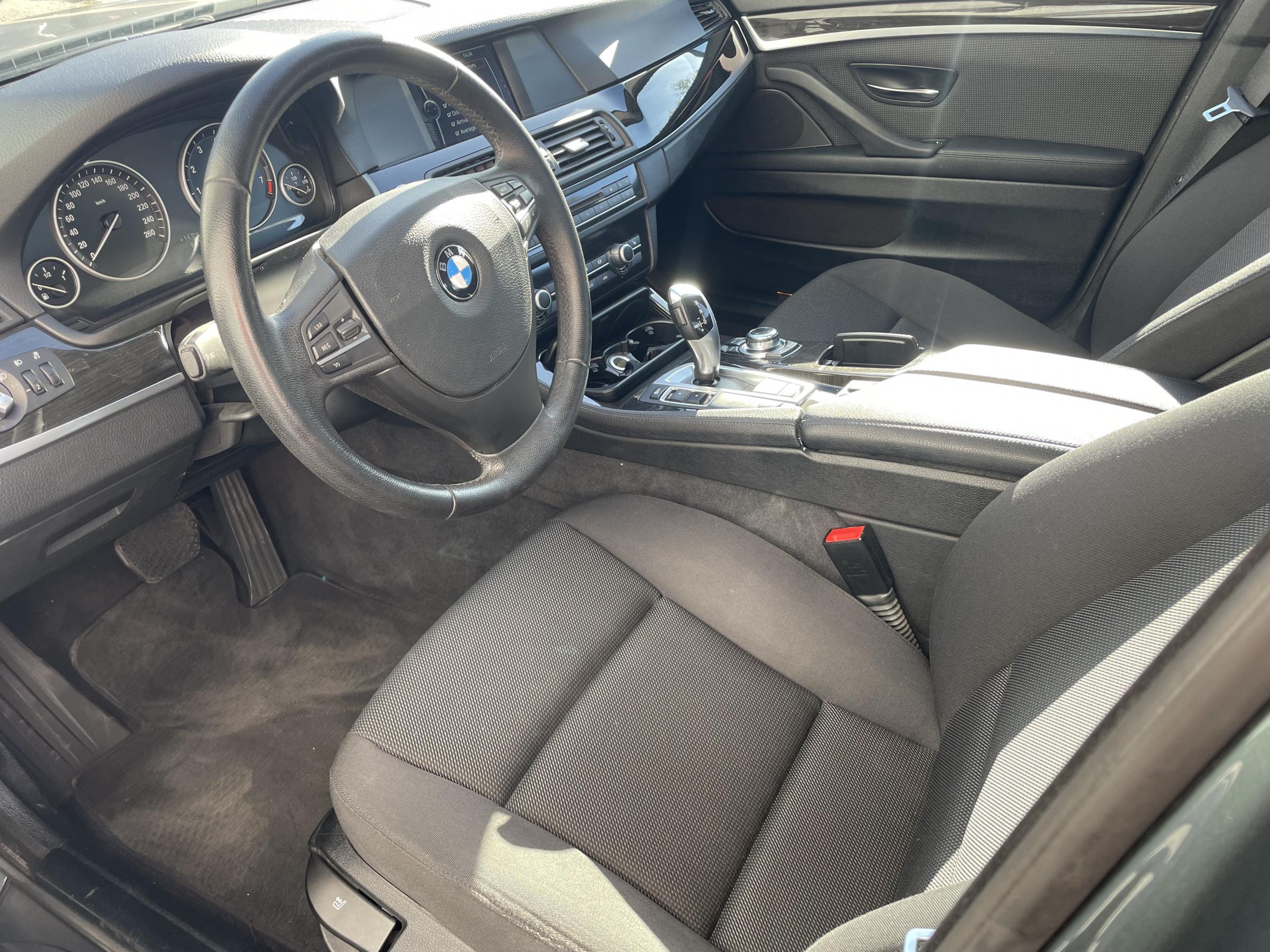 BMW Řada 5, 2011 - pohled č. 12