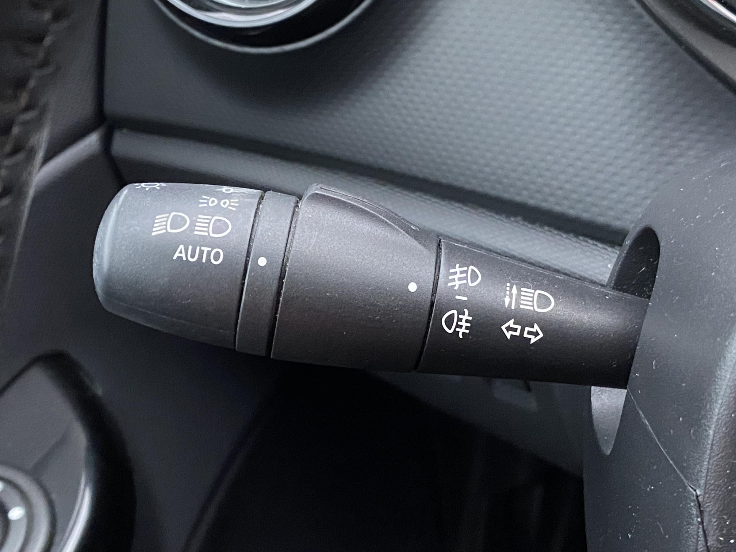 Renault Captur, 2014 - pohled č. 12