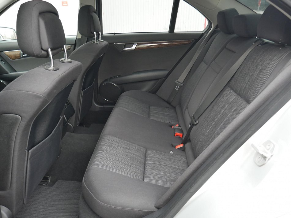 Mercedes-Benz Třída C 1.8 i 