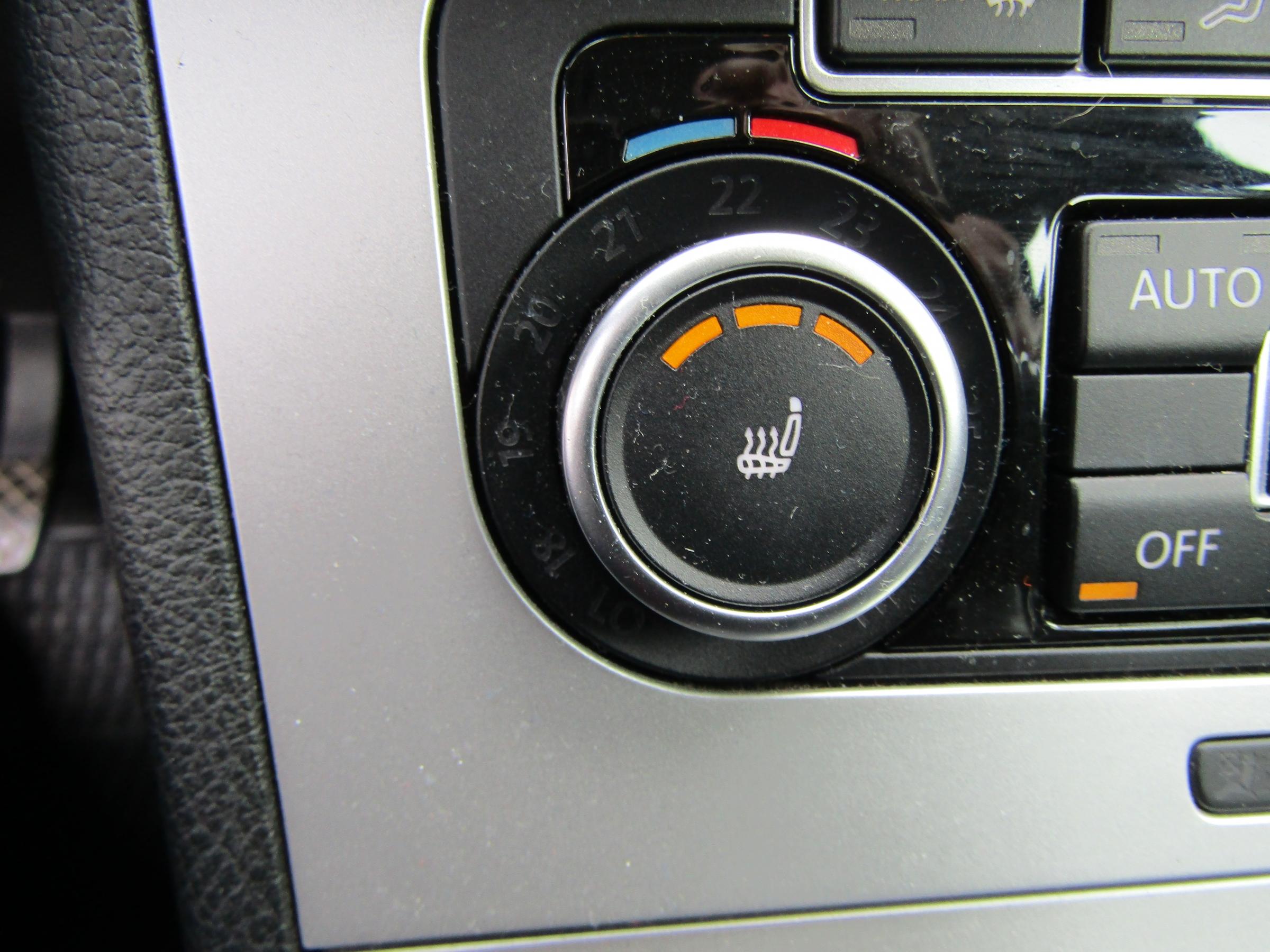 Volkswagen Passat, 2011 - pohled č. 13