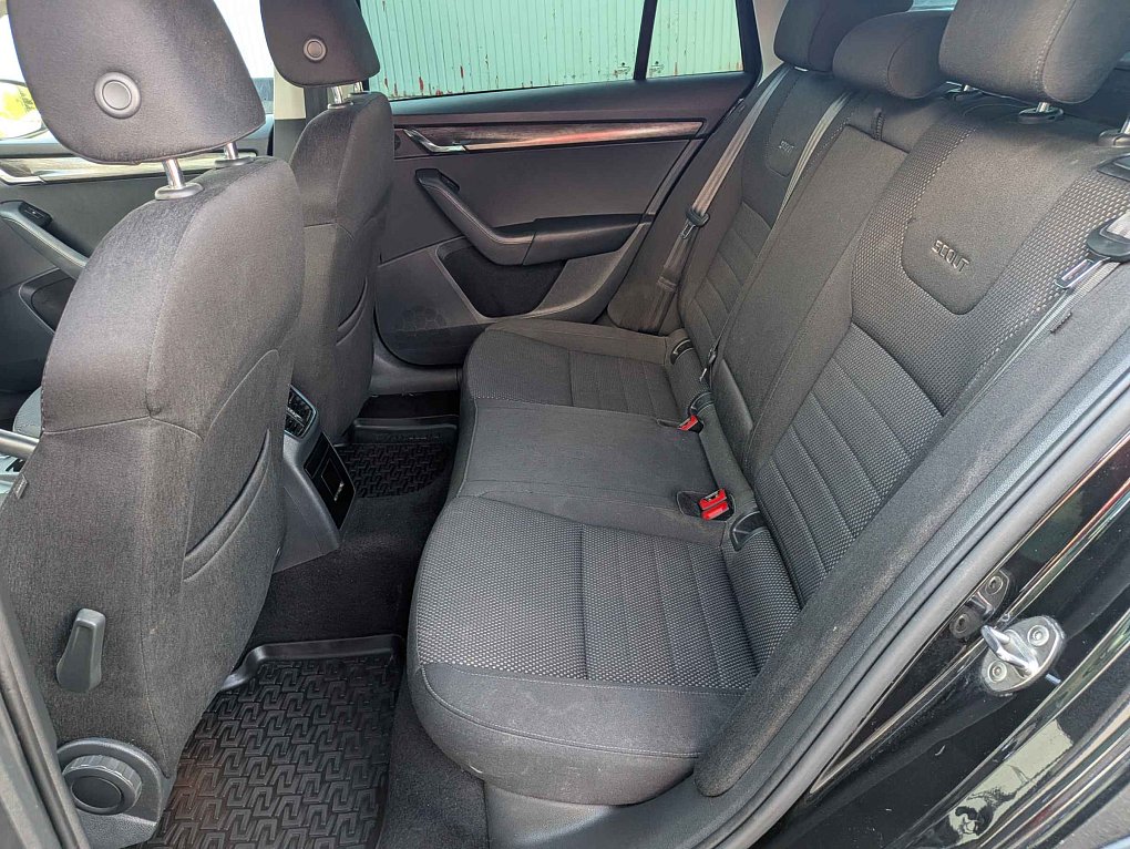 Škoda Octavia III 2.0TDi Scout 4x4