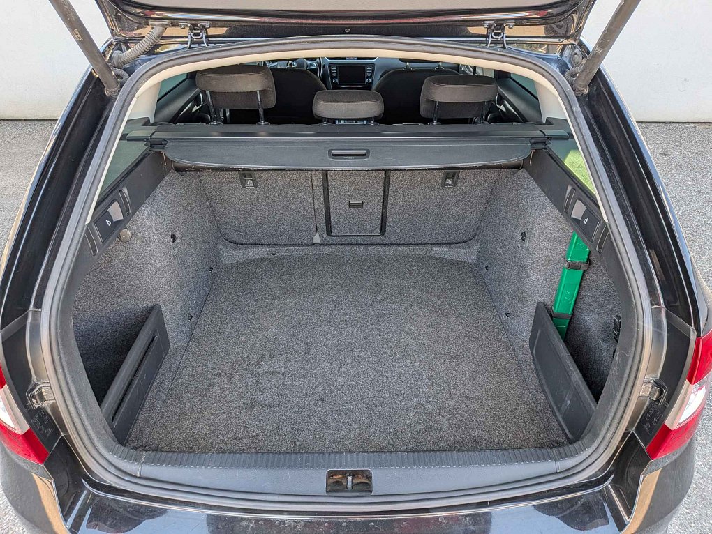 Škoda Octavia III 2.0TDi Scout 4x4