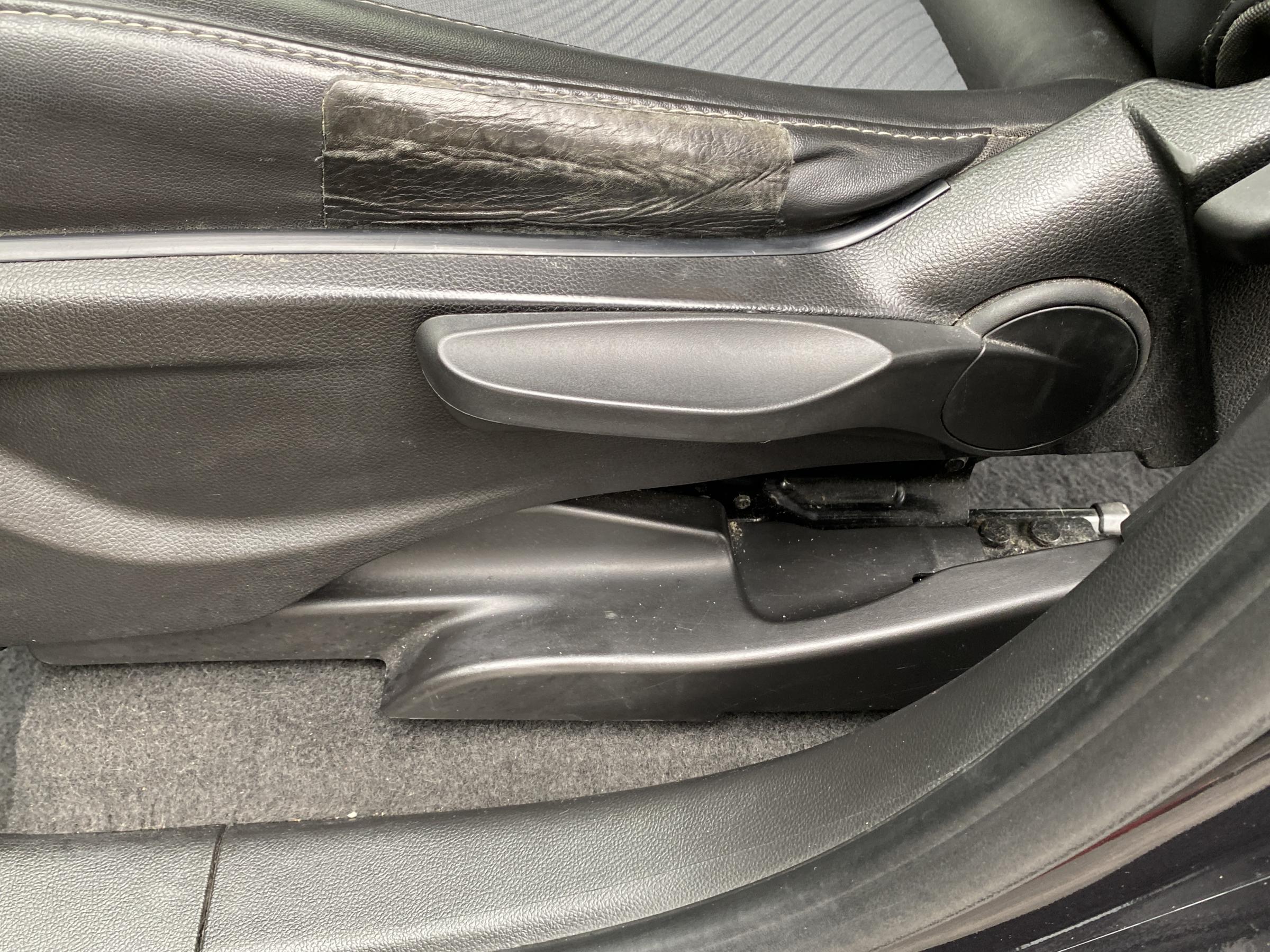 Opel Mokka, 2013 - pohled č. 14