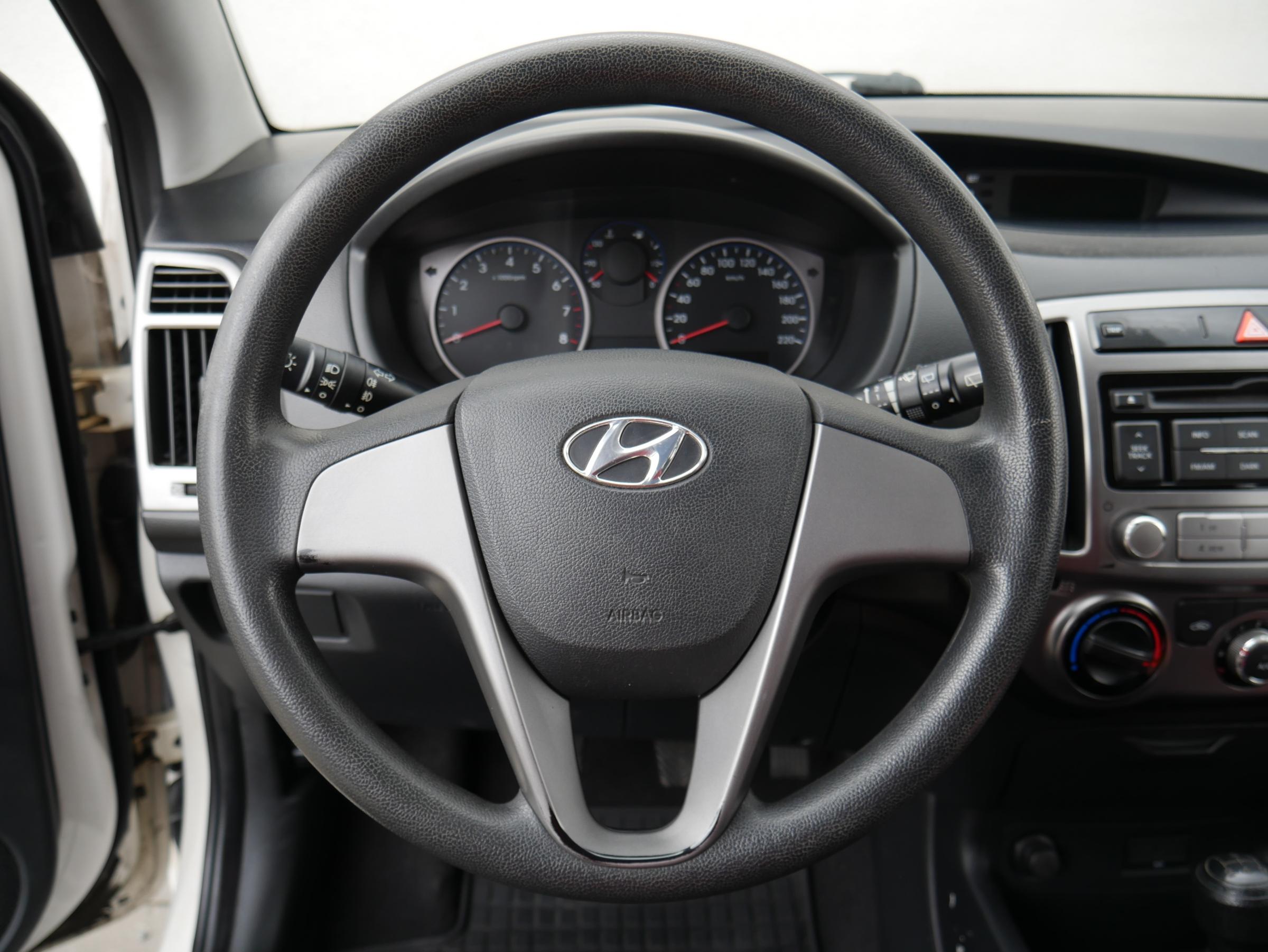 Hyundai i20, 2013 - pohled č. 14