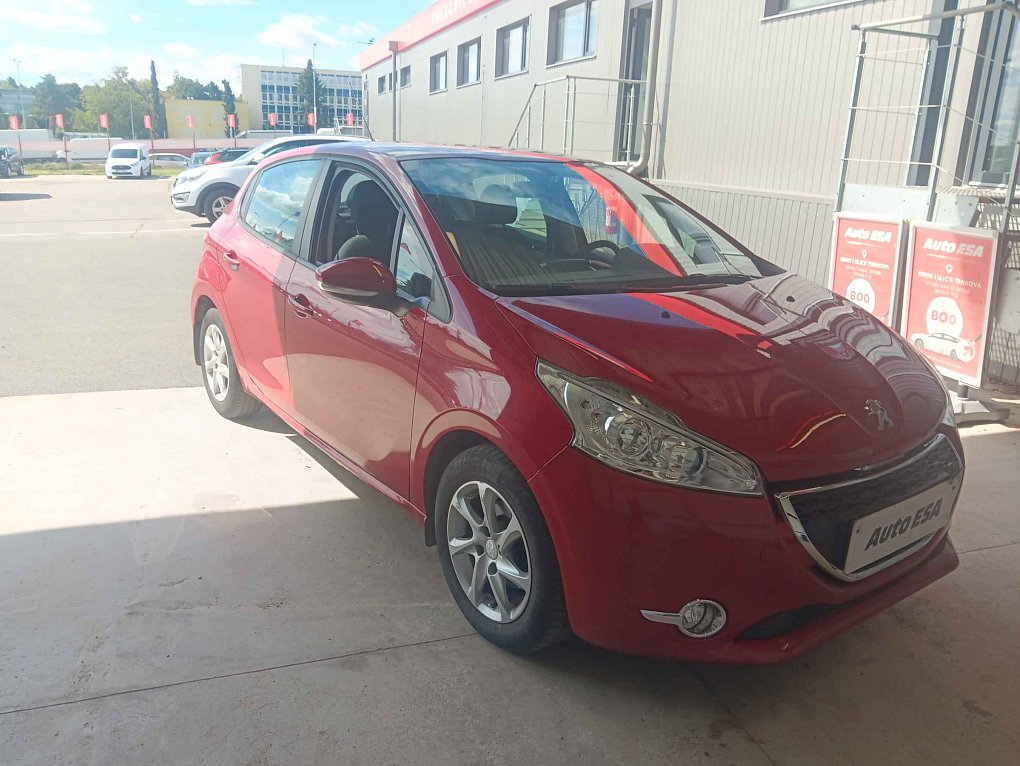 Peugeot 208 1.2 PT 