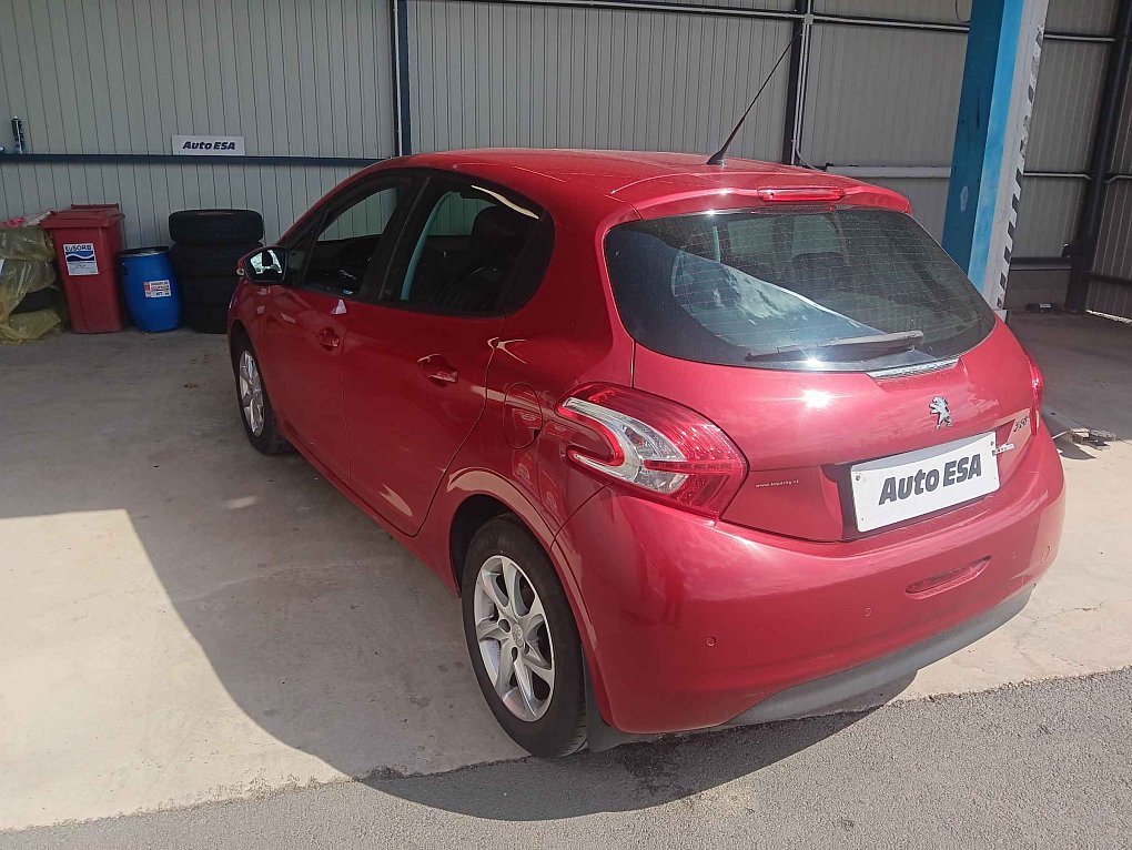 Peugeot 208 1.2 PT 