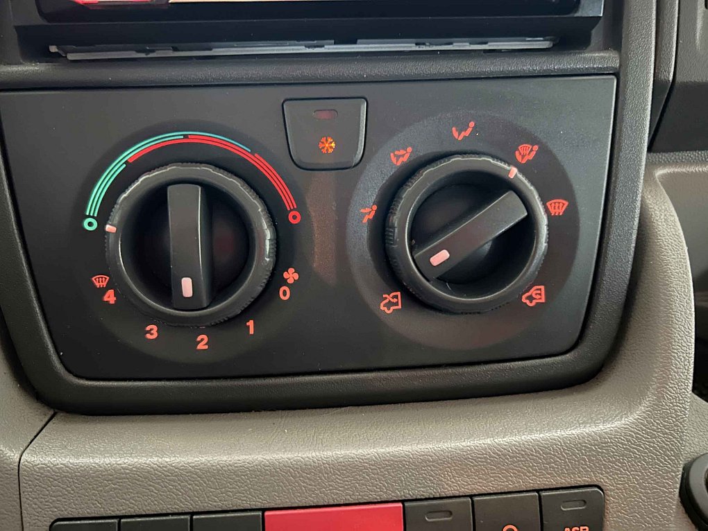Peugeot Boxer 2.2HDi  6míst