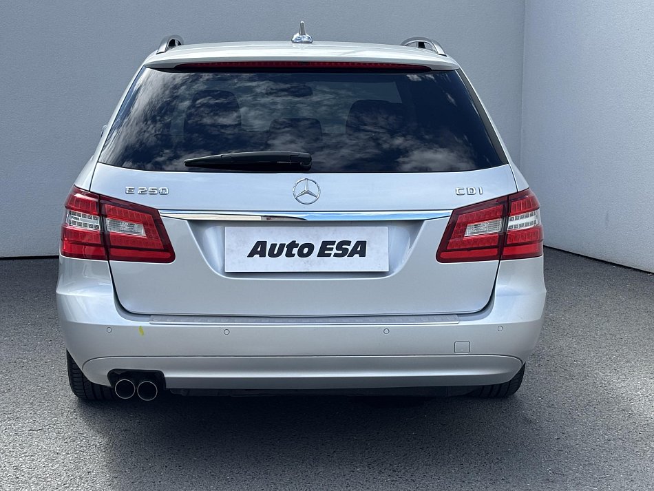 Mercedes-Benz Třída E 2.2 CDi  E250