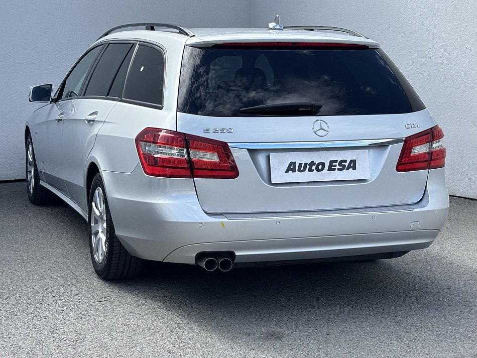 Mercedes-Benz Třída E 2.2 CDi  E250