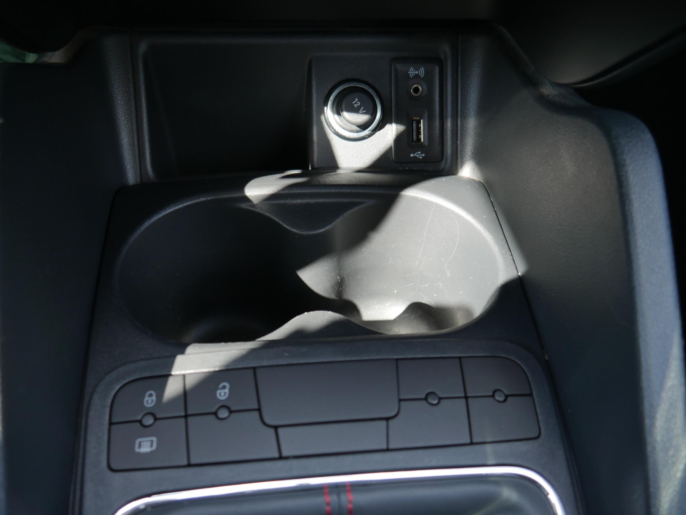 Seat Ibiza, 2016 - pohled č. 18