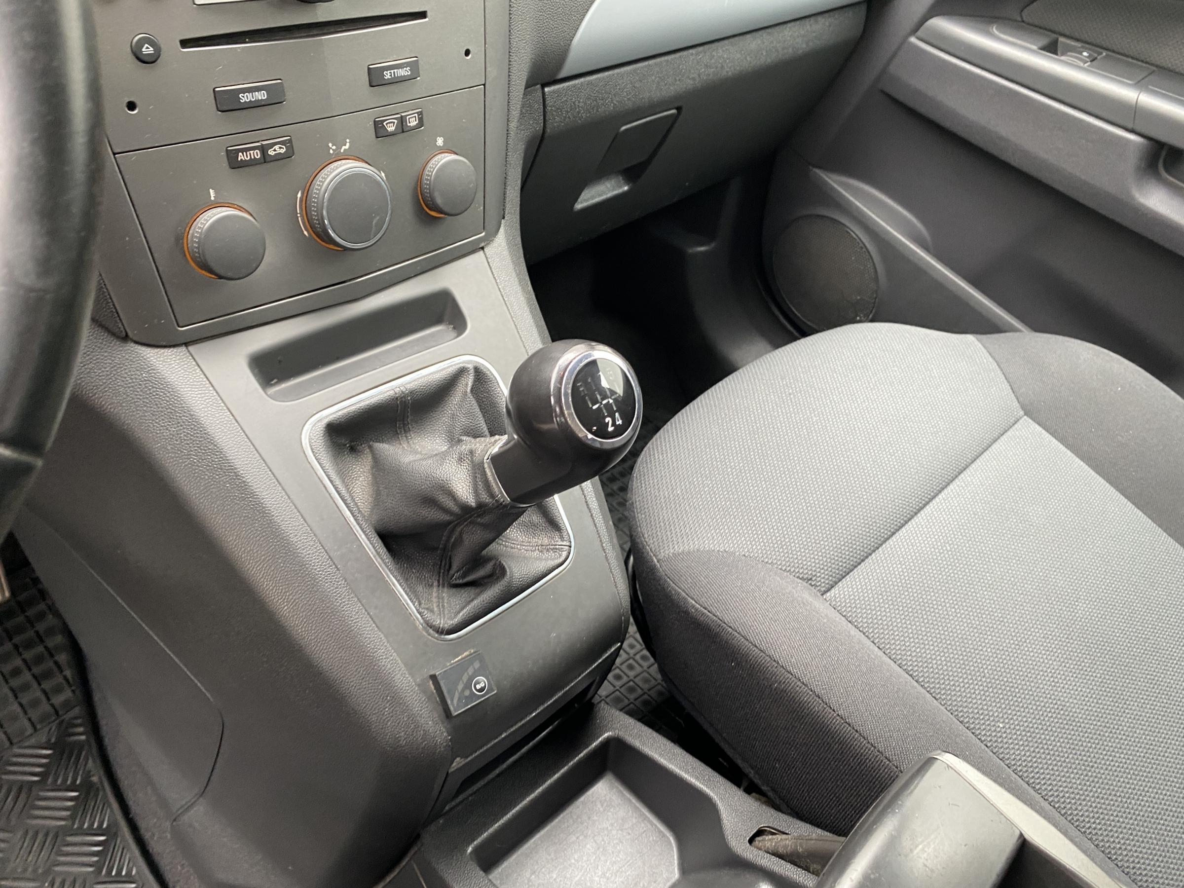 Opel Zafira, 2007 - pohled č. 16