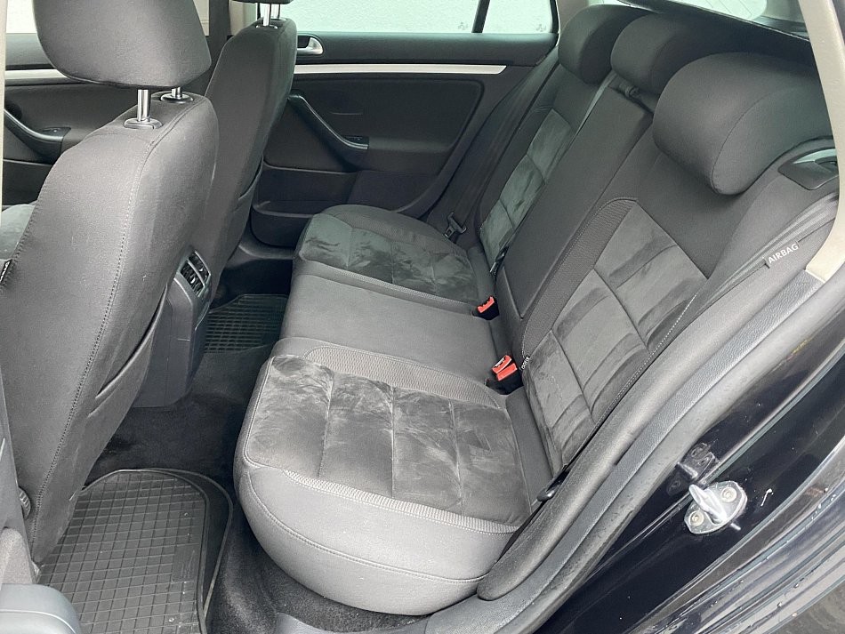 Volkswagen Golf 2.0 TDi Highline