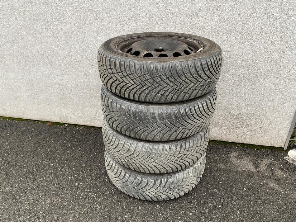 Volkswagen Golf 2.0 TDi Highline