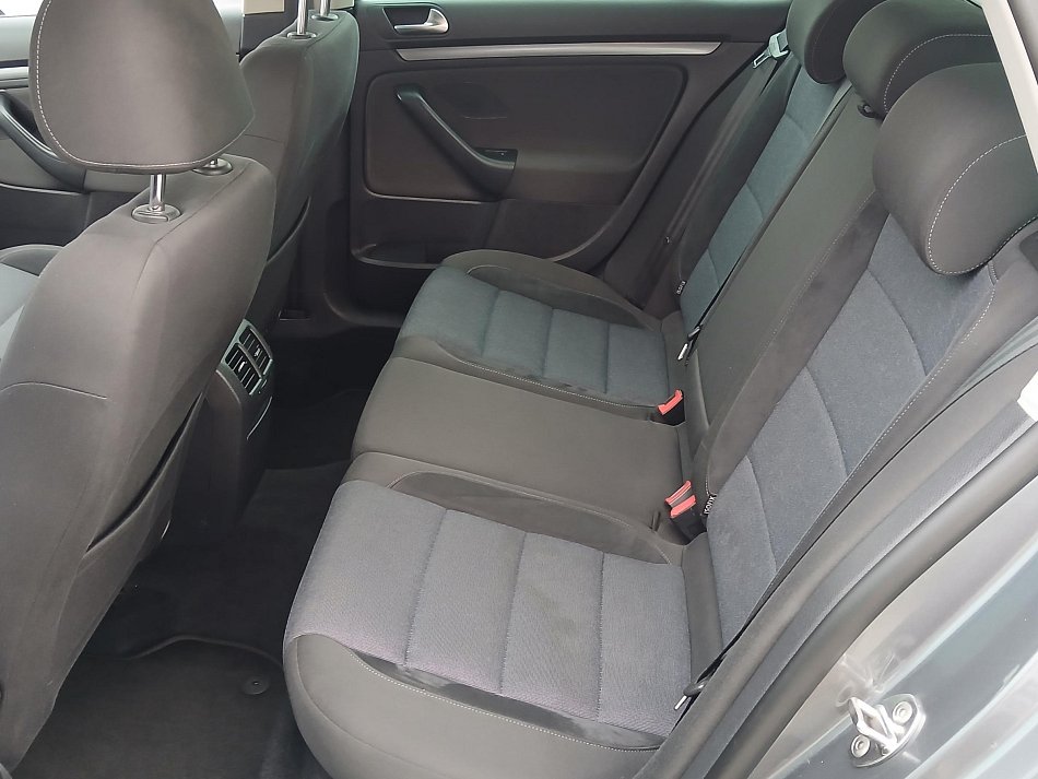 Volkswagen Golf 1.6 TDi Style