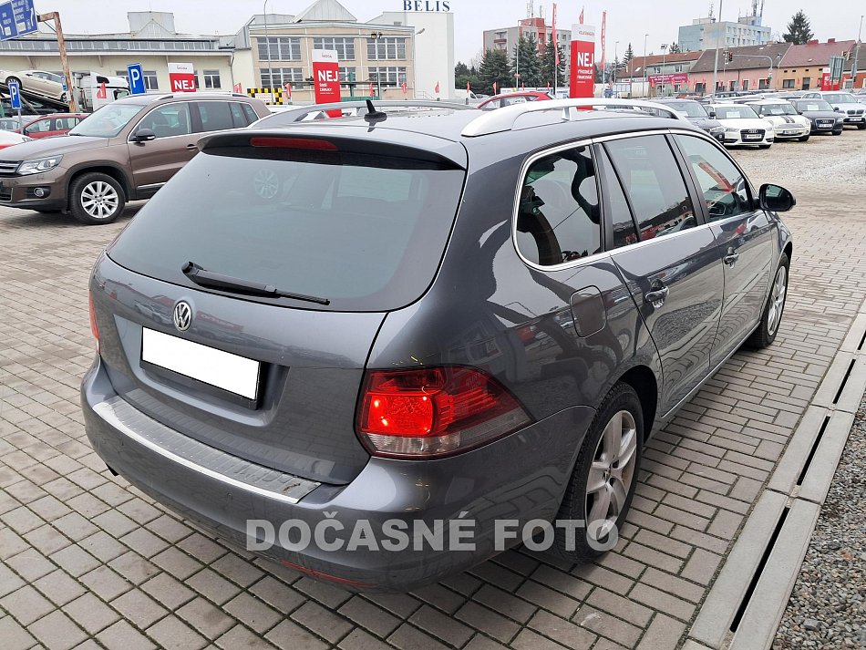 Volkswagen Golf 1.6 TDi 