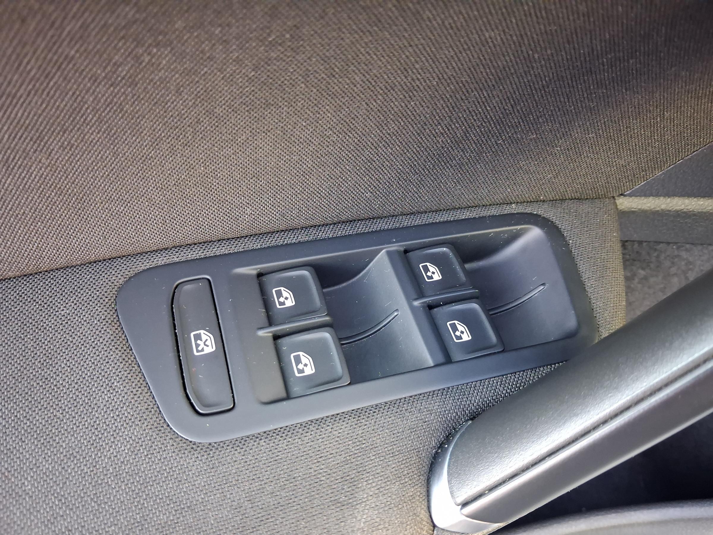 Volkswagen Golf, 2018 - pohled č. 11