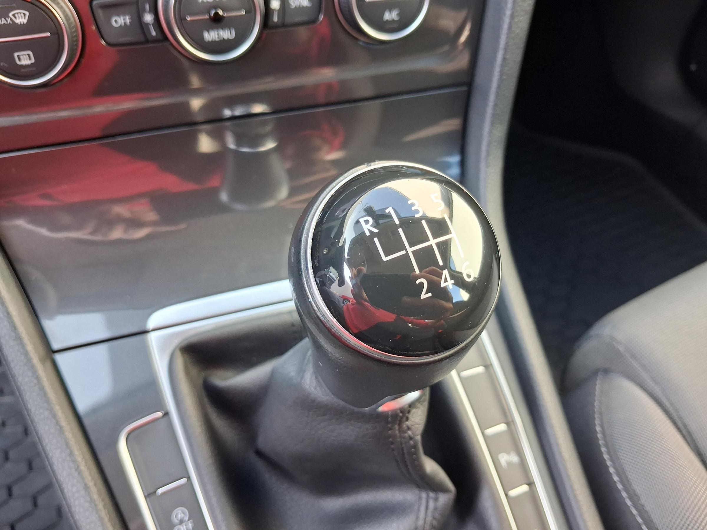 Volkswagen Golf, 2018 - pohled č. 15