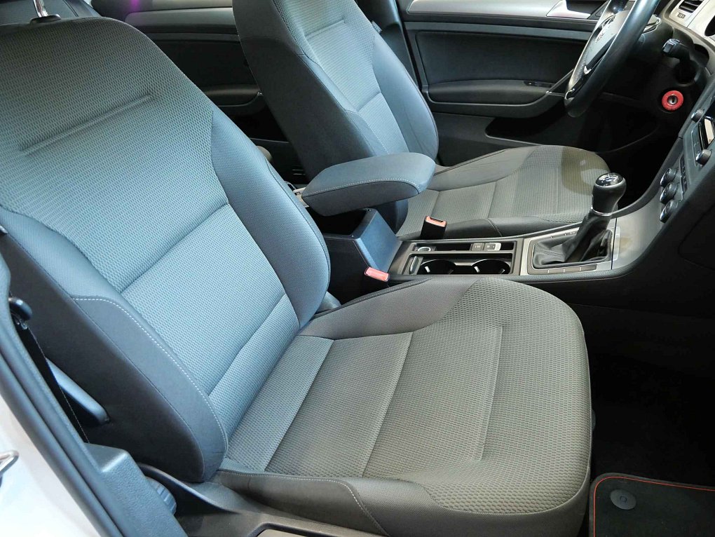 Volkswagen Golf 1.2TSi 