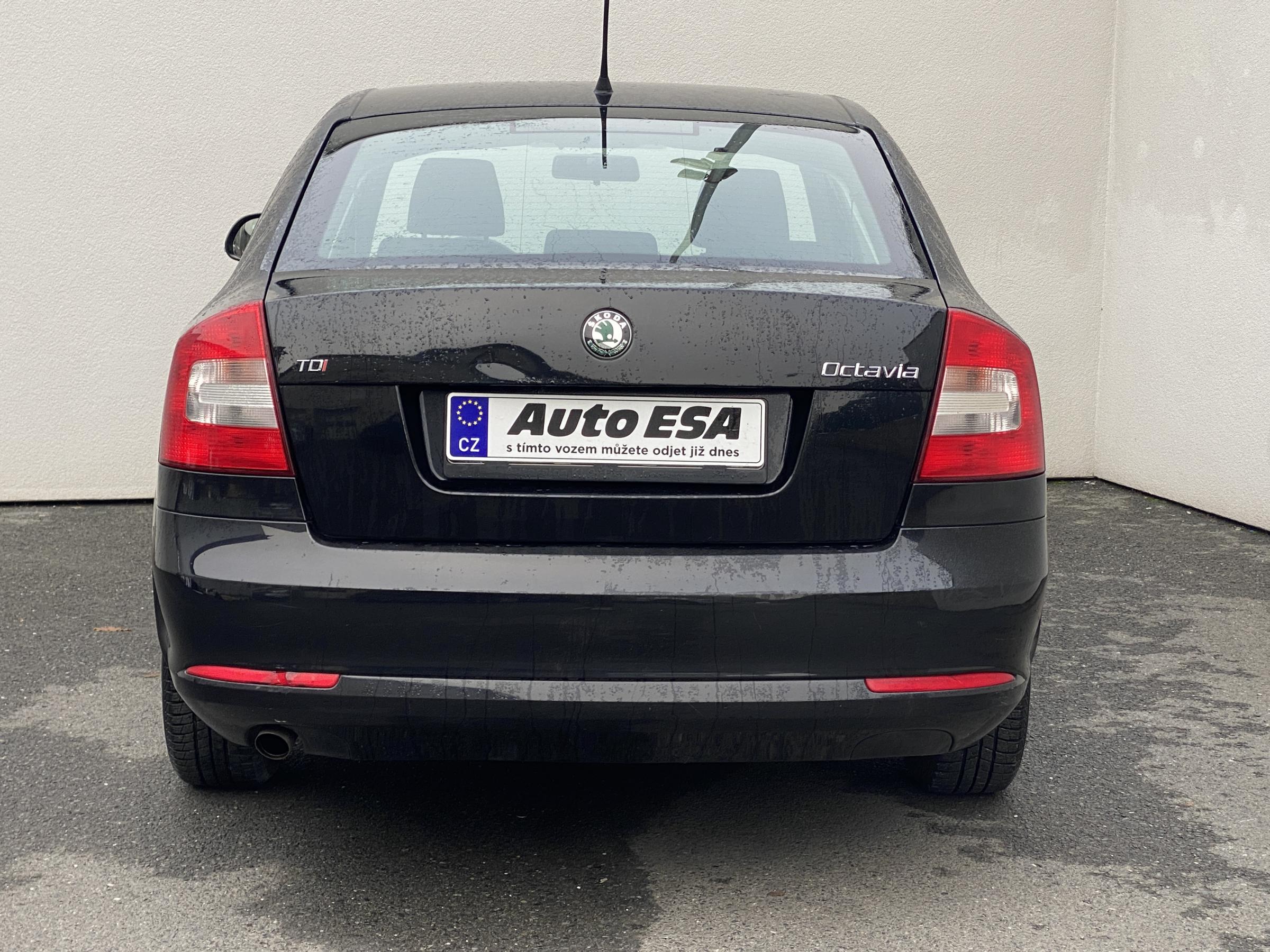 Škoda Octavia, 2012 - pohled č. 5