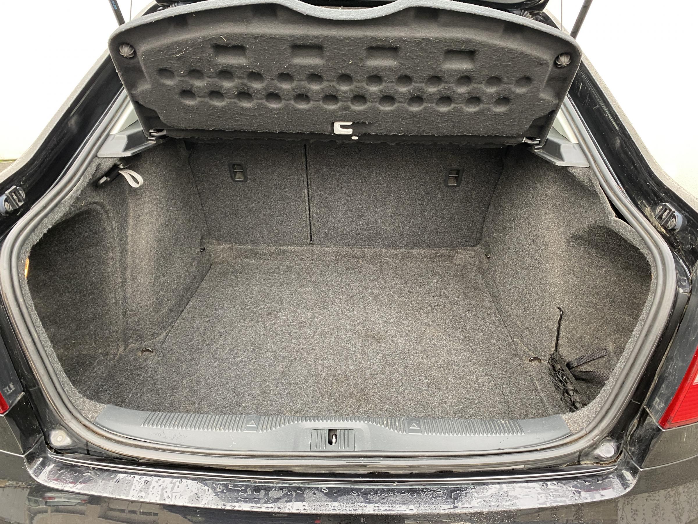 Škoda Octavia, 2012 - pohled č. 7