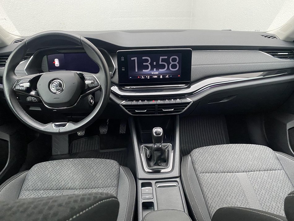 Škoda Octavia IV 1.5 TSi Style