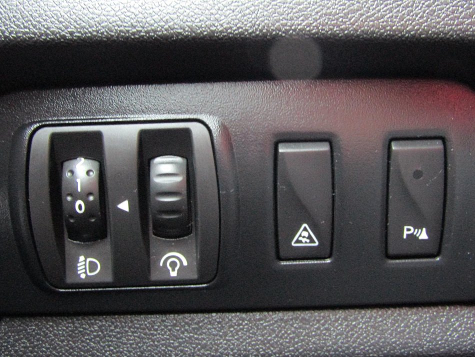 Renault Fluence 1.6i 