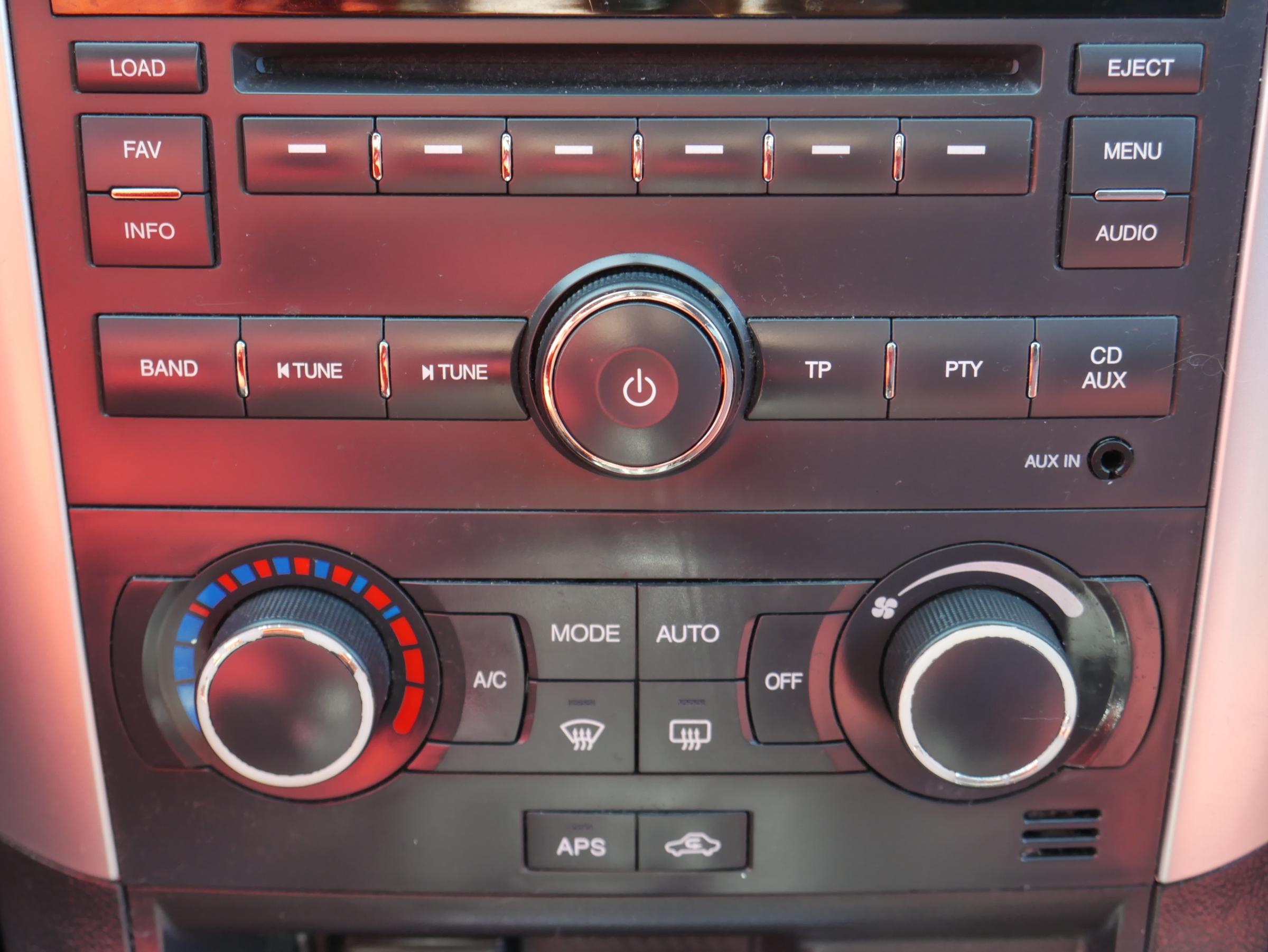 Chevrolet Captiva, 2008 - pohled č. 17