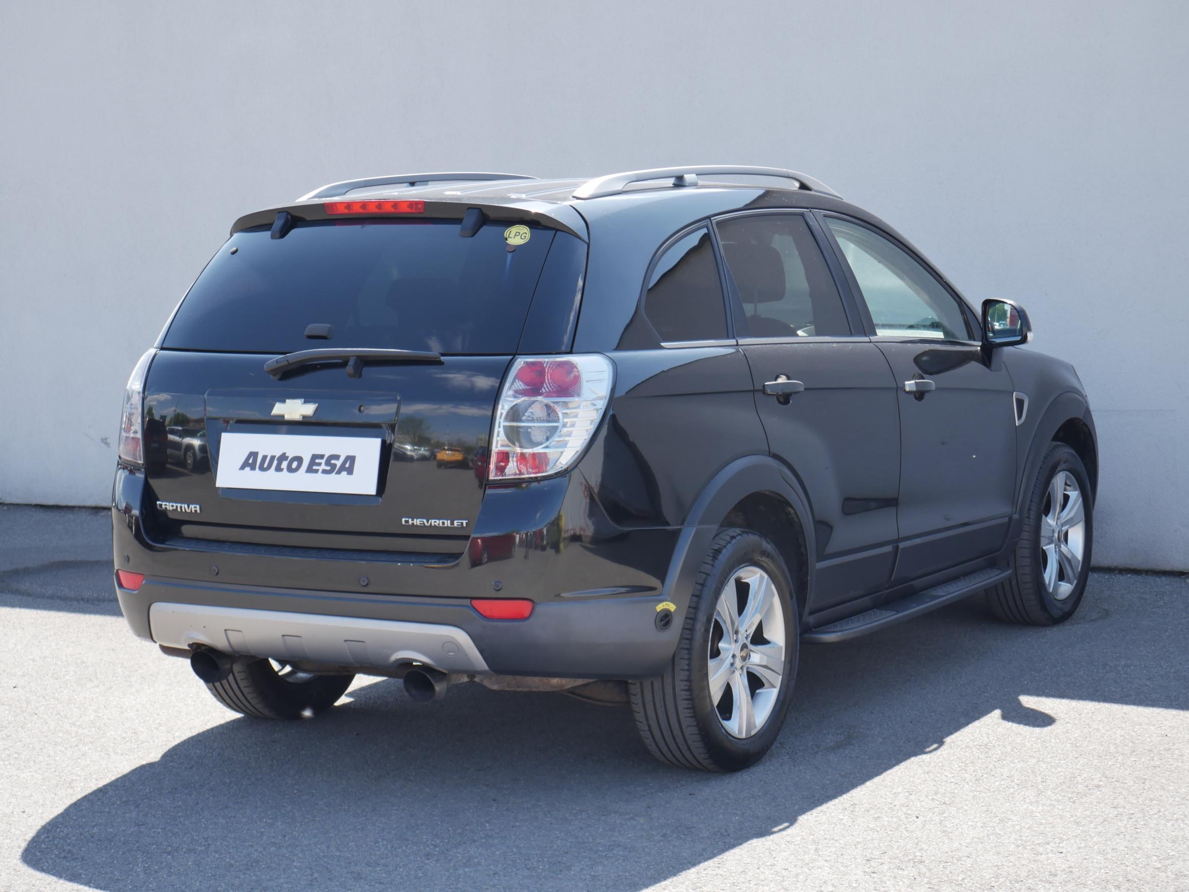 Chevrolet Captiva, 2008 - pohled č. 4
