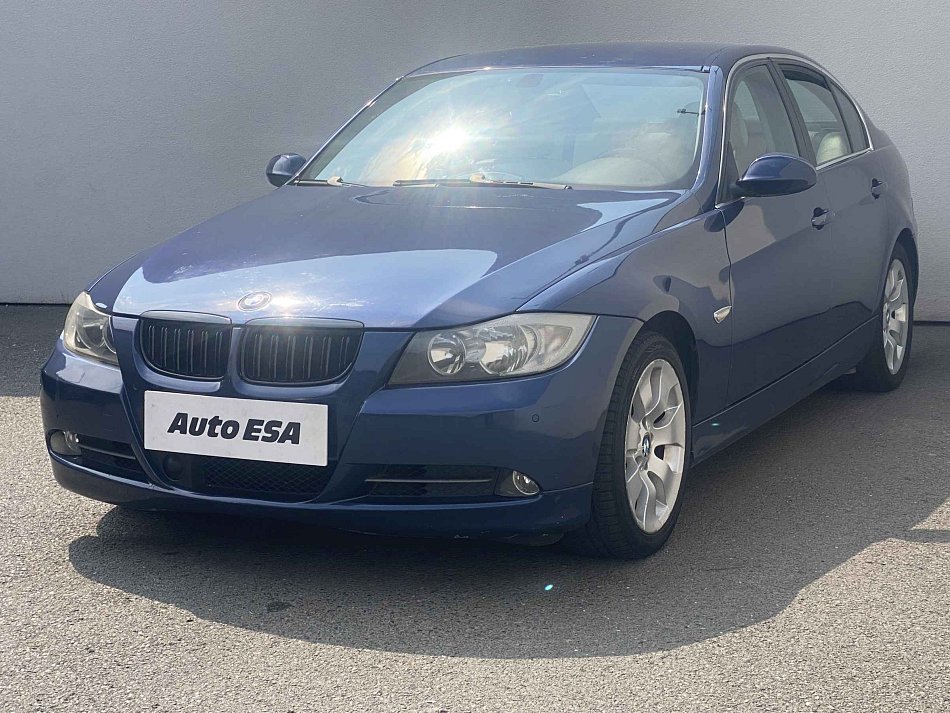 BMW Řada 3 3.0 i 