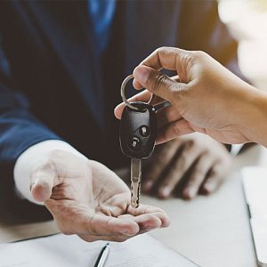 Výpočet měsíční splátky při financování ojetého vozu