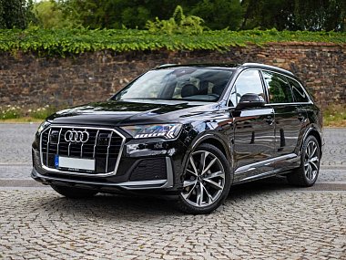 Ojeté kombi a rodinné SUV na prodejní ploše Auto ESA