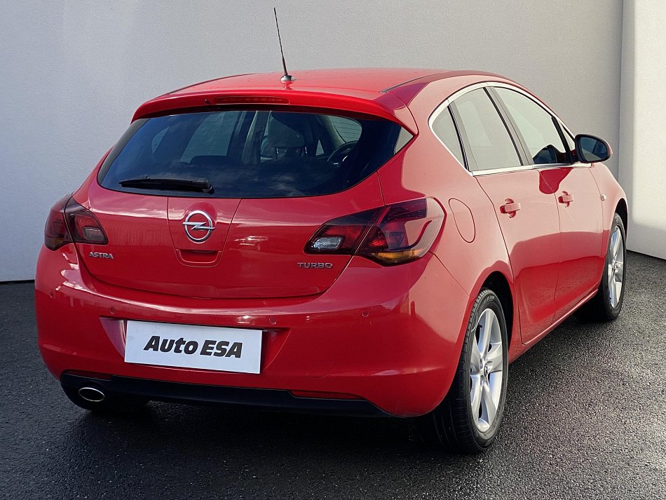 Opel Astra 1.4T Sport
